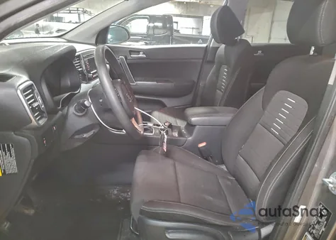 2018 Kia Sportage Lx z USA, uszkodzony, nr VIN KNDPM3AC0J7471796